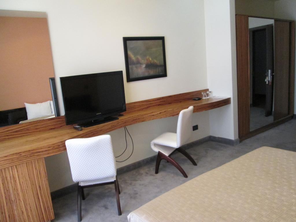 Akhtamar Hotel Cjsc Arzakan Bilik gambar
