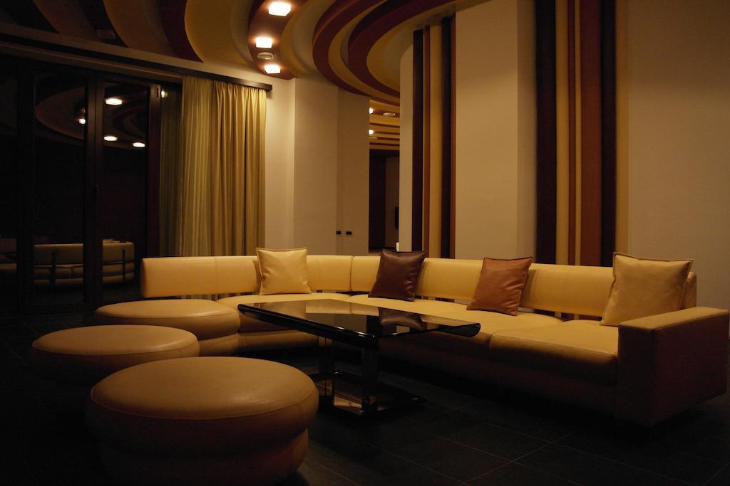Akhtamar Hotel Cjsc Arzakan Bilik gambar