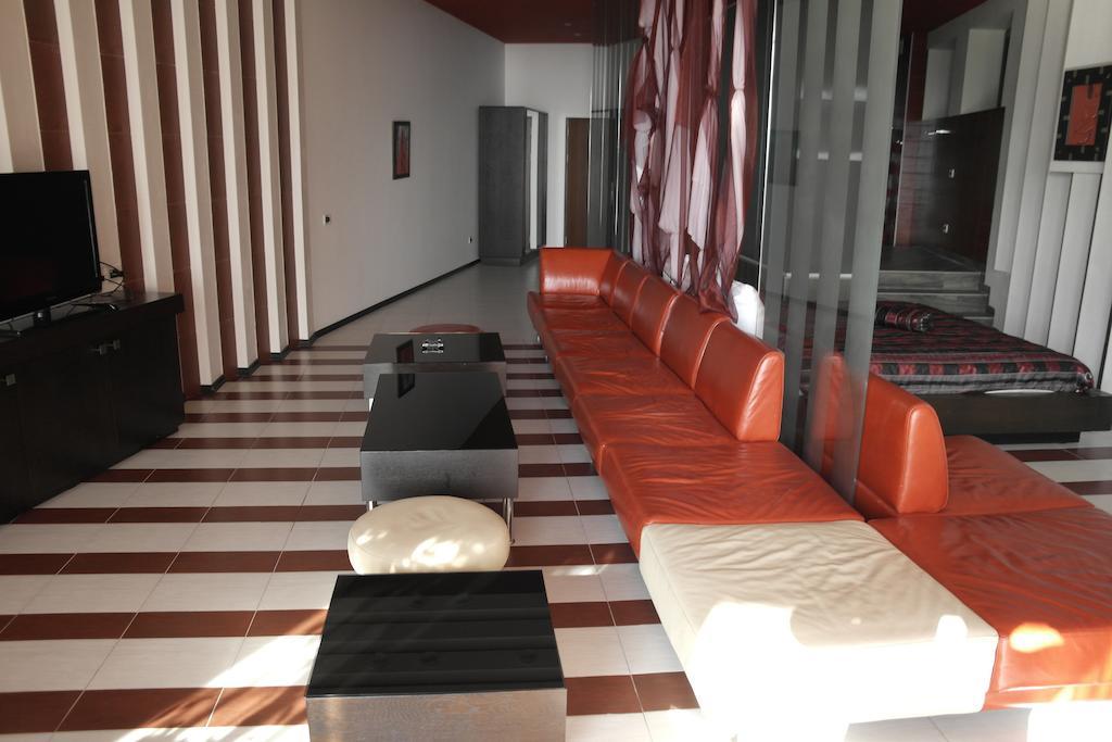 Akhtamar Hotel Cjsc Arzakan Bilik gambar