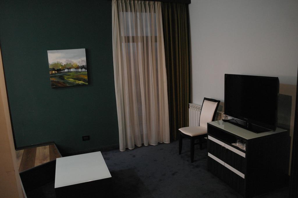 Akhtamar Hotel Cjsc Arzakan Bilik gambar