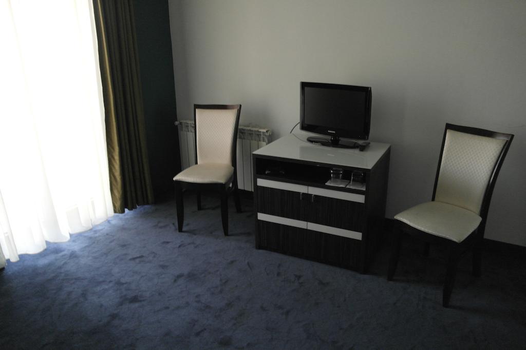 Akhtamar Hotel Cjsc Arzakan Bilik gambar